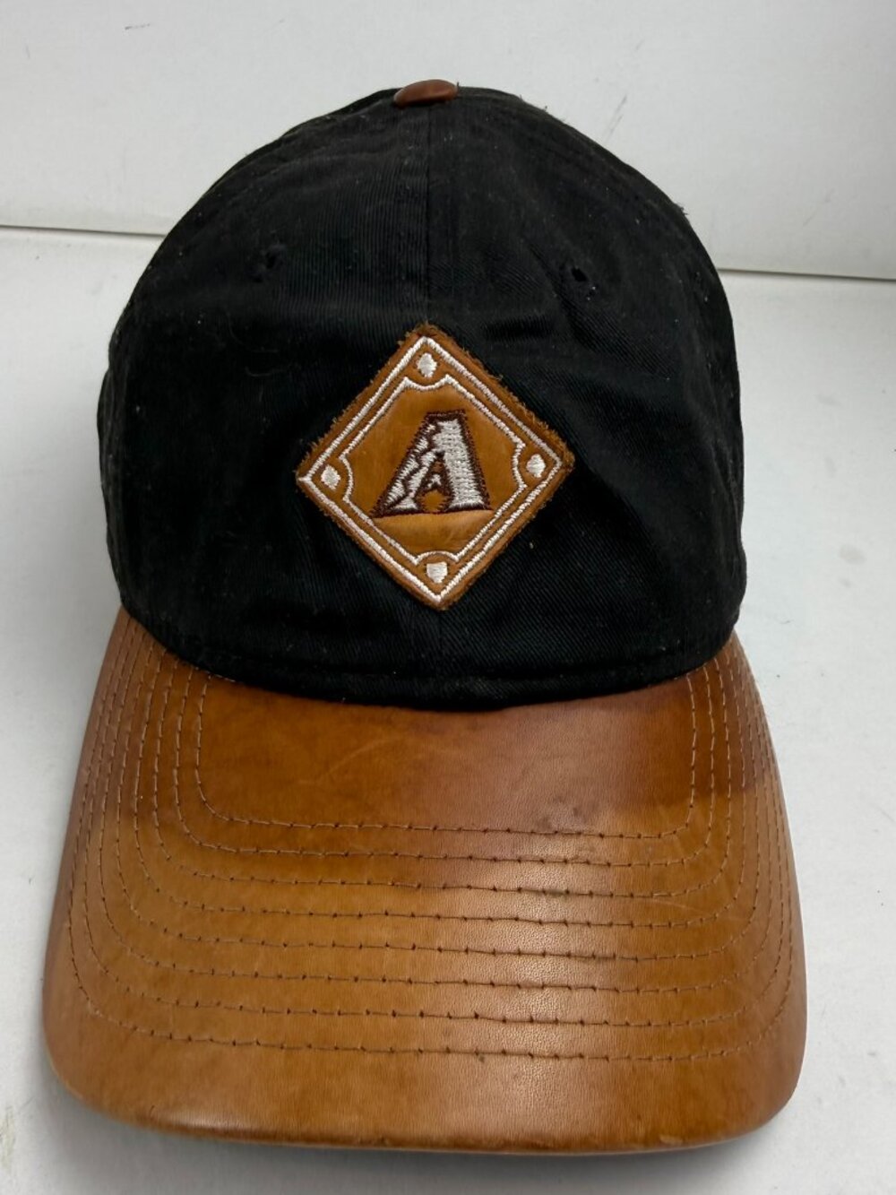 New Era x Wilson 19TWENTY Arizona Diamondbacks Hat Black Leather Brim Strapback